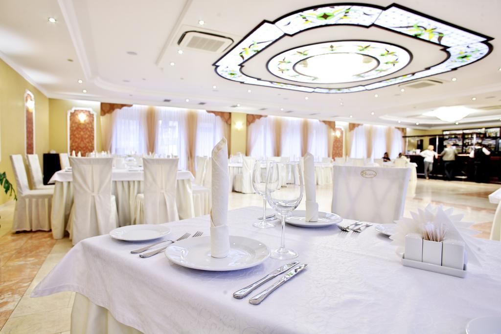 Slava Hotel Zaporizhia Kültér fotó