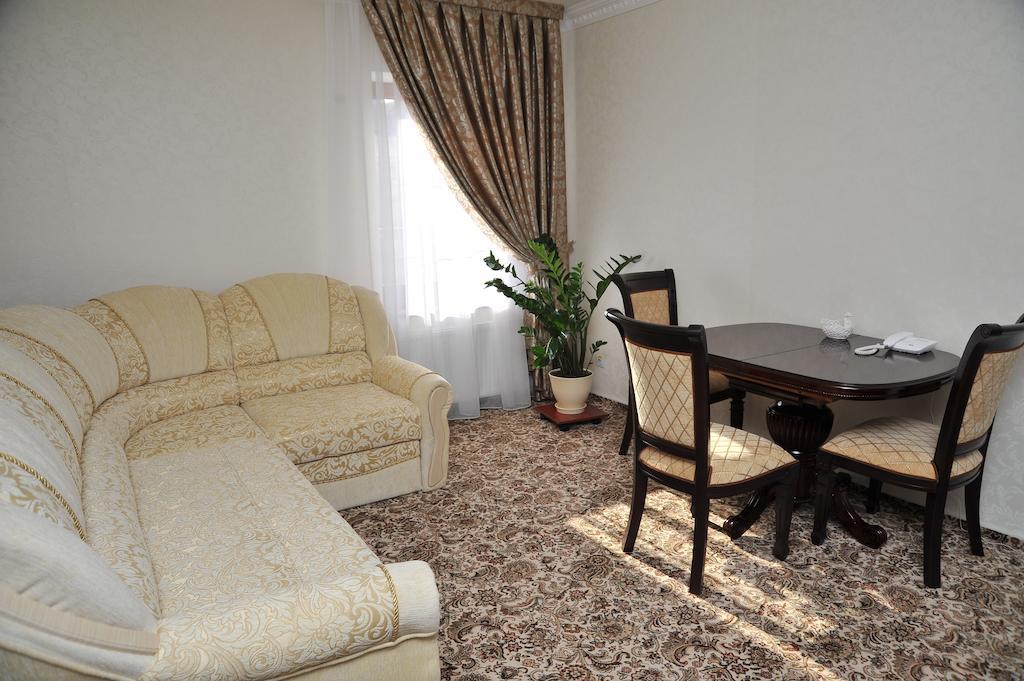 Slava Hotel Zaporizhia Kültér fotó