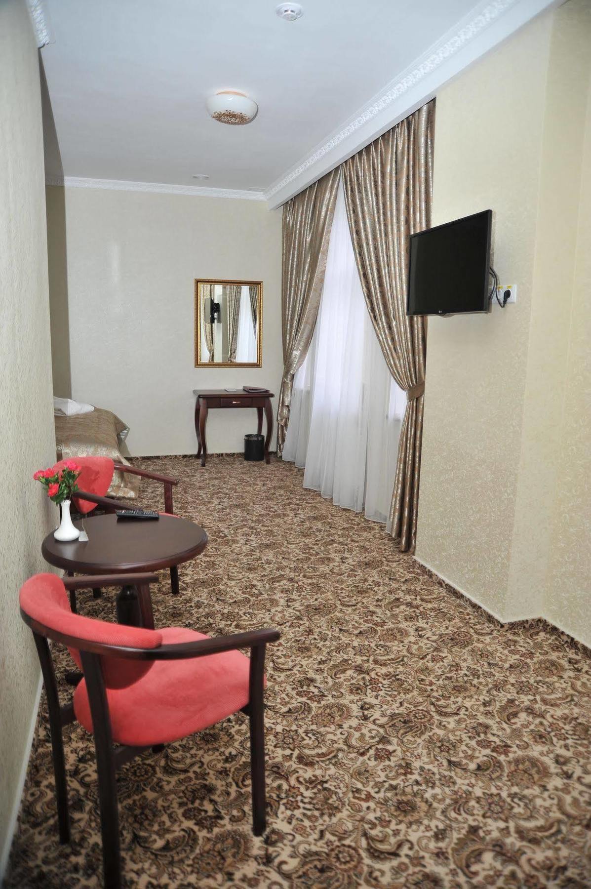 Slava Hotel Zaporizhia Kültér fotó