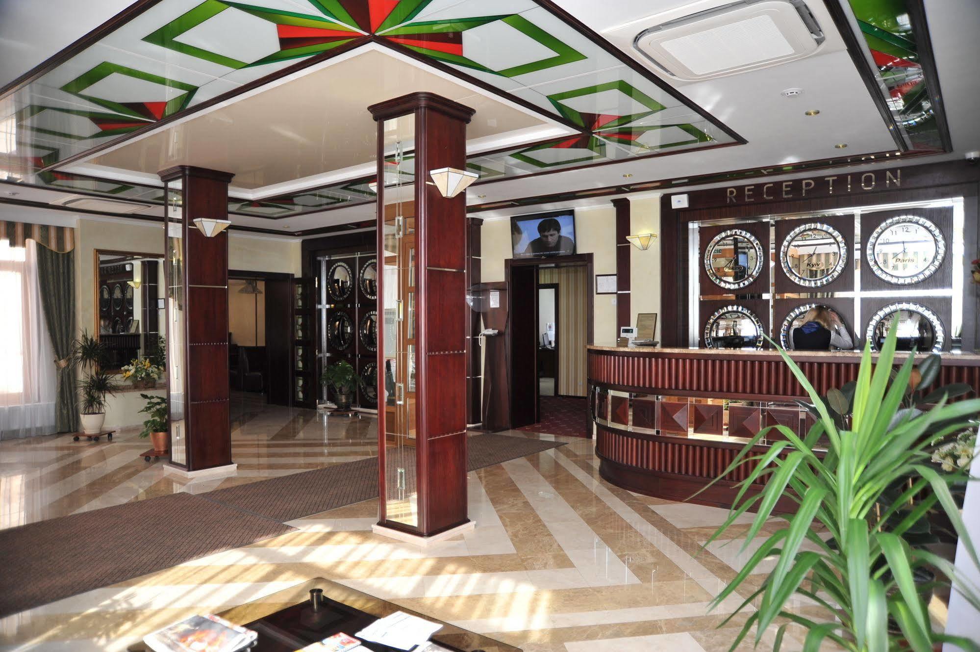 Slava Hotel Zaporizhia Kültér fotó